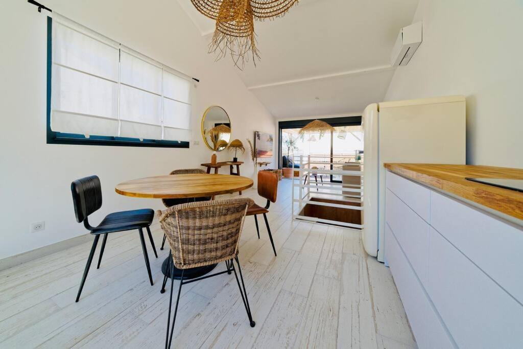 Maison Boheme Au Bord De L'Eau Sète Exteriör bild